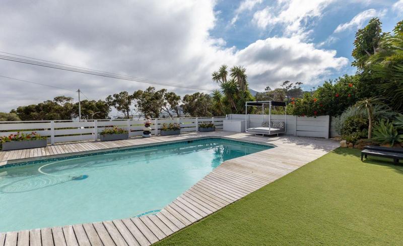 6 Bedroom Property for Sale in Camps Bay Western Cape